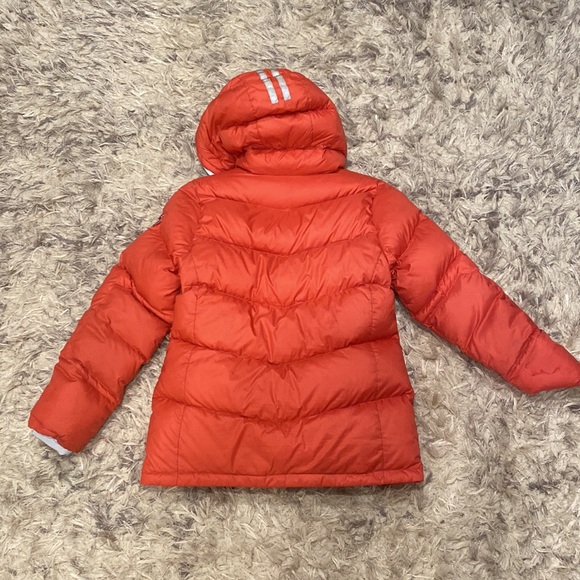 Size large (14-16) Canada goose winter jacket - Picture 4 of 4